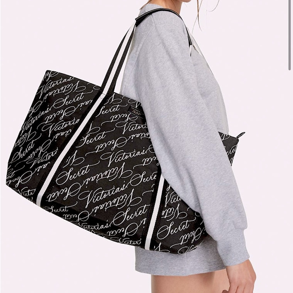 NWT VICTORIA'S SECRET Logo Weekender Tote NEW
